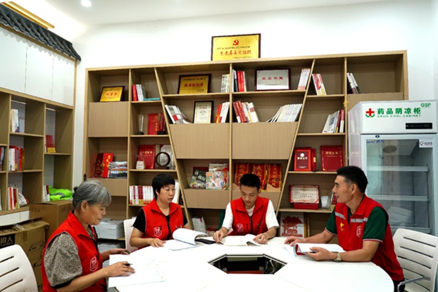 满！深圳光明这个街道做了这些事……九游会真人游戏第一品牌居民幸福感拉(图18)